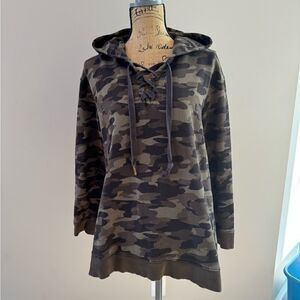 Camouflage hoodie size XL
